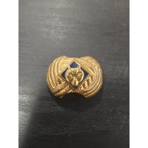 Vintage Cub Scout BSA Gold Webelos Wolf Metal Neckerchief Slide Bandana Clip - Picture 3 of 6